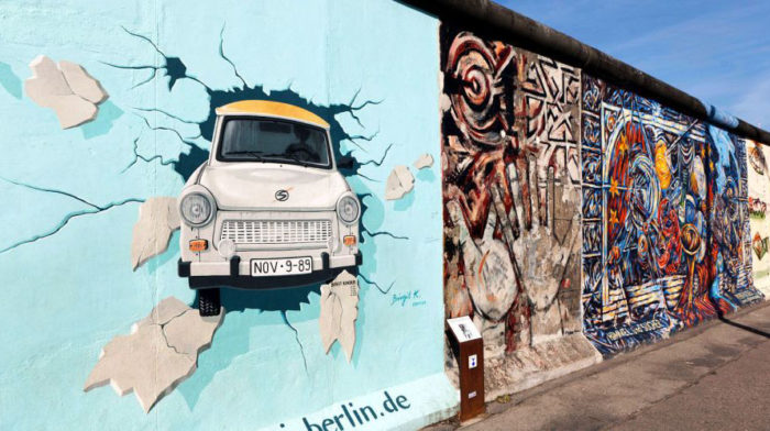 30 anni dopo, la Storia non è finita: immagini dal muro di Berlino